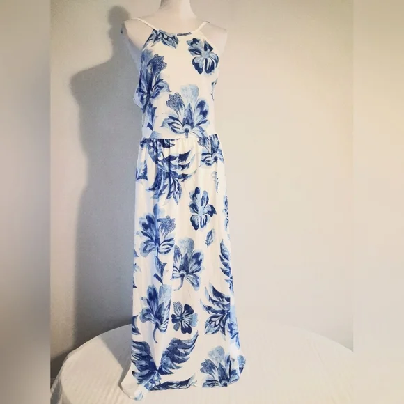Blue And White Floral Maxi Dress Size Large - Picture 11 of 11